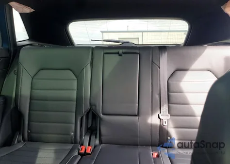 2025 Volkswagen Atlas Cross Sport Sel R-Line z USA, uszkodzony, nr VIN 1V2AE2CAXSC204620